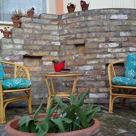Resort La Tulipe Noire Cegledbercel Ngoại thất bức ảnh
